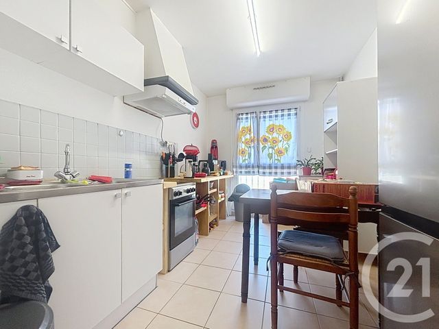 Appartement F2 &agrave; louer - 2 pi&egrave;ces - 50,66 m2 - Luxeuil Les Bains - 70 - FRANCHE-COMTE