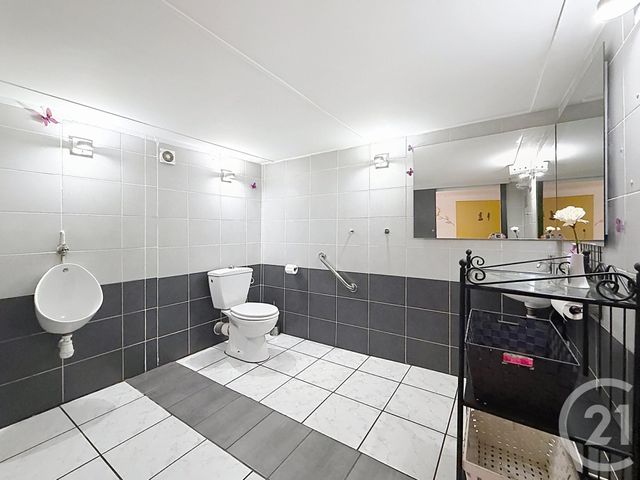 Local commercial à louer - 181.5 m2 - 70 - Haute-Saone