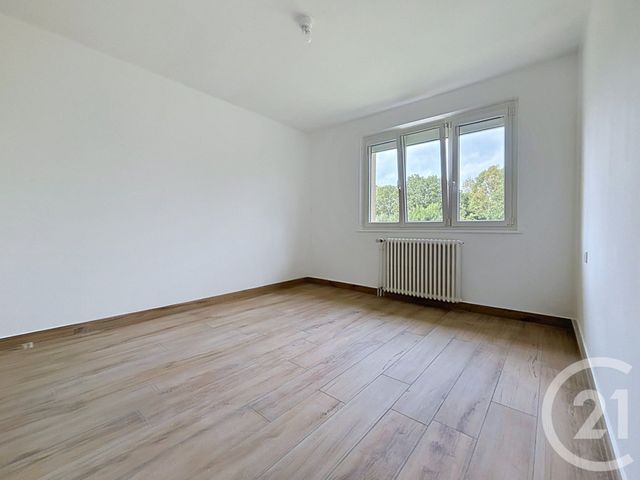 Maison &agrave; louer - 6 pi&egrave;ces - 133,51 m2 - St Sauveur - 70 - FRANCHE-COMTE