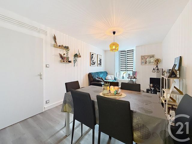 Appartement F2 &agrave; louer - 2 pi&egrave;ces - 45,62 m2 - Hericourt - 70 - FRANCHE-COMTE