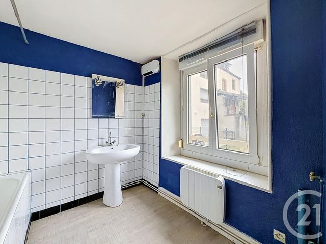 Appartement F3 &agrave; louer - 3 pi&egrave;ces - 82,45 m2 - Hericourt - 70 - FRANCHE-COMTE