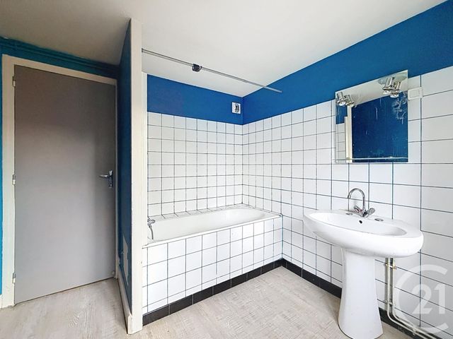 Appartement F3 &agrave; louer - 3 pi&egrave;ces - 82,45 m2 - Hericourt - 70 - FRANCHE-COMTE