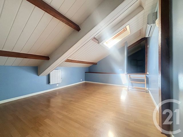 Appartement F4 &agrave; louer - 4 pi&egrave;ces - 109,85 m2 - Vesoul - 70 - FRANCHE-COMTE