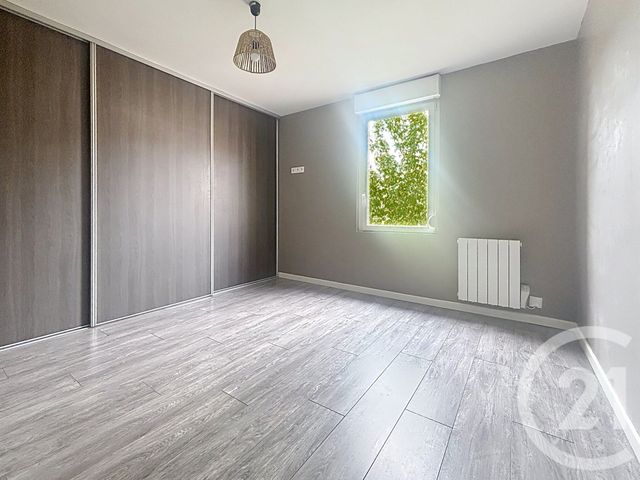 Appartement F4 &agrave; louer - 4 pi&egrave;ces - 109,85 m2 - Vesoul - 70 - FRANCHE-COMTE