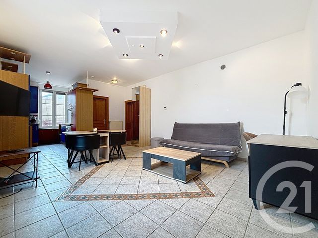 Appartement F2 &agrave; louer - 2 pi&egrave;ces - 50 m2 - Vesoul - 70 - FRANCHE-COMTE