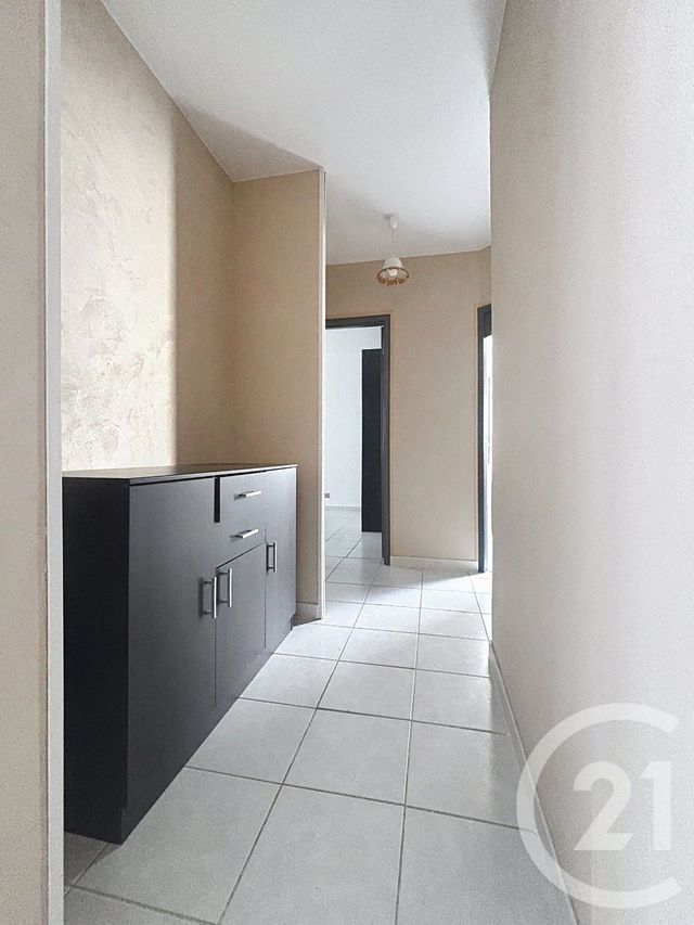 Appartement F2 &agrave; louer - 2 pi&egrave;ces - 55,15 m2 - Luxeuil Les Bains - 70 - FRANCHE-COMTE