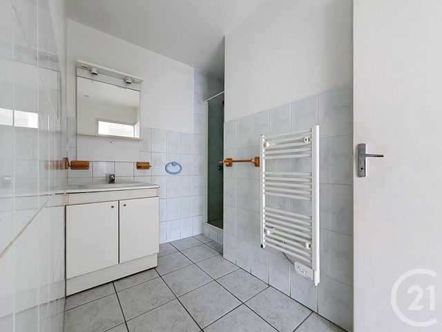 Appartement F3 &agrave; louer - 3 pi&egrave;ces - 62 m2 - Ronchamp - 70 - FRANCHE-COMTE