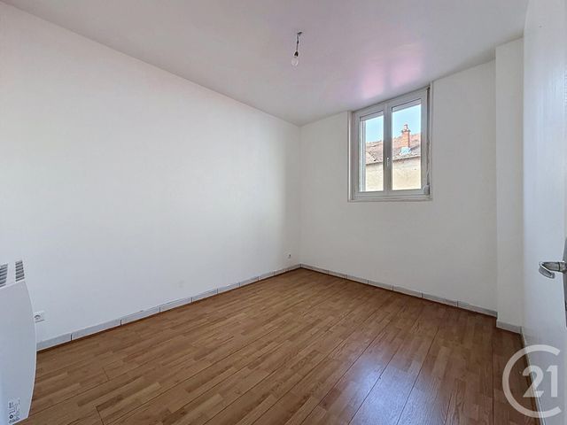 Appartement F3 &agrave; louer - 3 pi&egrave;ces - 62 m2 - Ronchamp - 70 - FRANCHE-COMTE