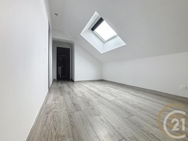 Maison &agrave; louer - 4 pi&egrave;ces - 113,50 m2 - Lure - 70 - FRANCHE-COMTE