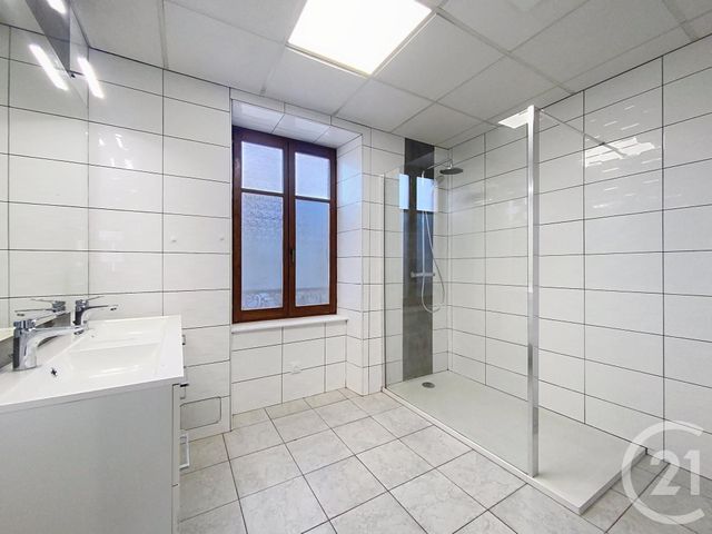 Maison &agrave; louer - 4 pi&egrave;ces - 113,50 m2 - Lure - 70 - FRANCHE-COMTE
