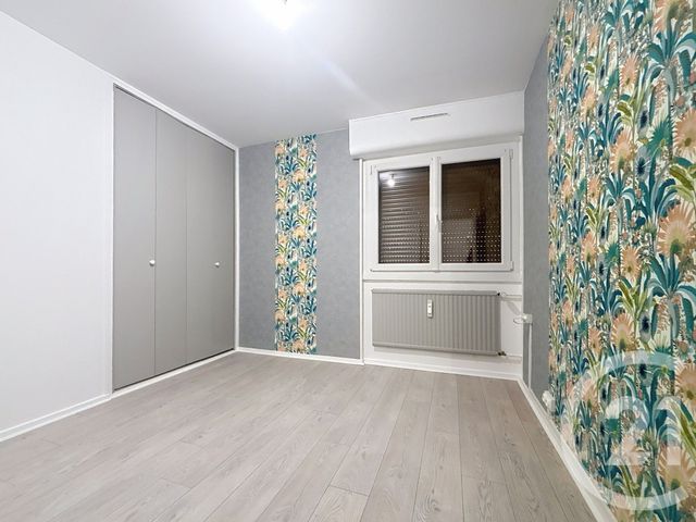 Appartement F3 &agrave; louer - 3 pi&egrave;ces - 61 m2 - St Loup Sur Semouse - 70 - FRANCHE-COMTE