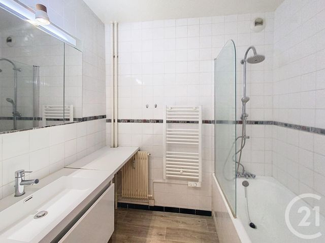 Appartement F3 &agrave; louer - 3 pi&egrave;ces - 63,65 m2 - Vesoul - 70 - FRANCHE-COMTE