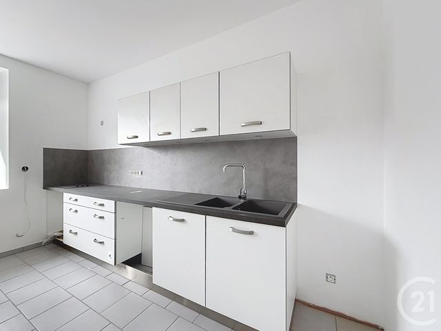 Appartement F3 &agrave; louer - 3 pi&egrave;ces - 60 m2 - Ronchamp - 70 - FRANCHE-COMTE