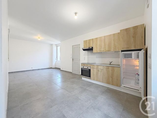 Appartement F3 &agrave; louer - 3 pi&egrave;ces - 73 m2 - Ronchamp - 70 - FRANCHE-COMTE