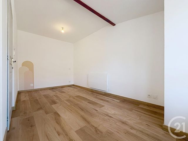 Appartement F3 &agrave; louer - 3 pi&egrave;ces - 73 m2 - Ronchamp - 70 - FRANCHE-COMTE
