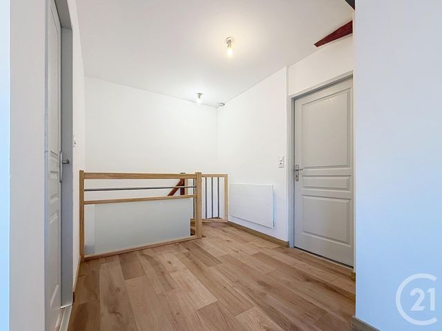 Appartement F3 &agrave; louer - 3 pi&egrave;ces - 73 m2 - Ronchamp - 70 - FRANCHE-COMTE