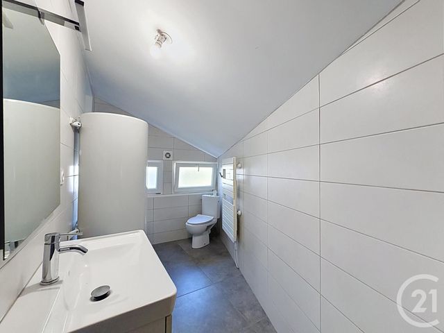 Appartement F3 &agrave; louer - 3 pi&egrave;ces - 73 m2 - Ronchamp - 70 - FRANCHE-COMTE