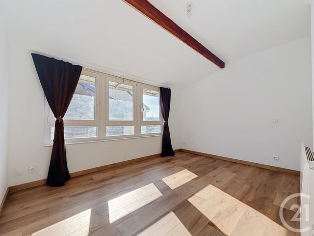 Appartement F3 &agrave; louer - 3 pi&egrave;ces - 73 m2 - Ronchamp - 70 - FRANCHE-COMTE