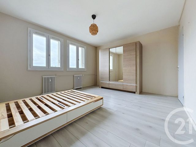 Appartement F3 &agrave; louer - 3 pi&egrave;ces - 68,06 m2 - Luxeuil Les Bains - 70 - FRANCHE-COMTE