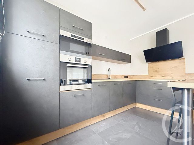 Appartement F3 &agrave; louer - 3 pi&egrave;ces - 68,06 m2 - Luxeuil Les Bains - 70 - FRANCHE-COMTE