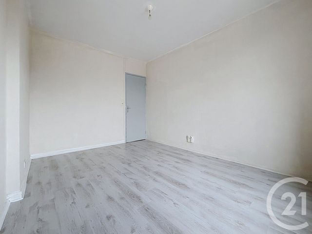 Appartement F3 &agrave; louer - 3 pi&egrave;ces - 68,06 m2 - Luxeuil Les Bains - 70 - FRANCHE-COMTE