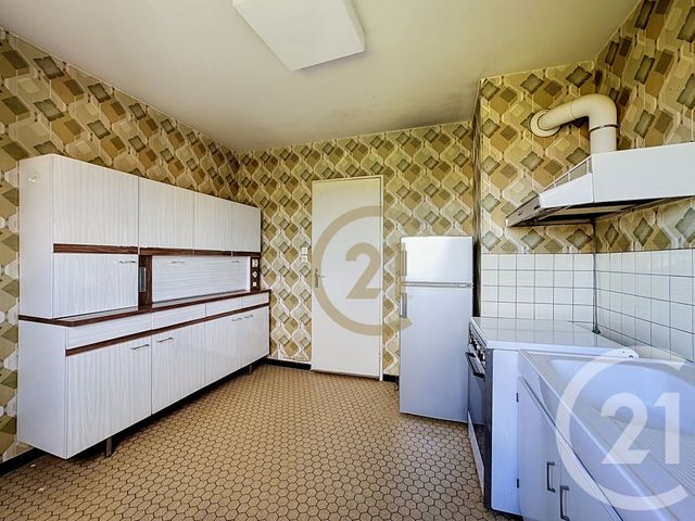 Appartement F4 &agrave; vendre - 4 pi&egrave;ces - 81,80 m2 - Luxeuil Les Bains - 70 - FRANCHE-COMTE