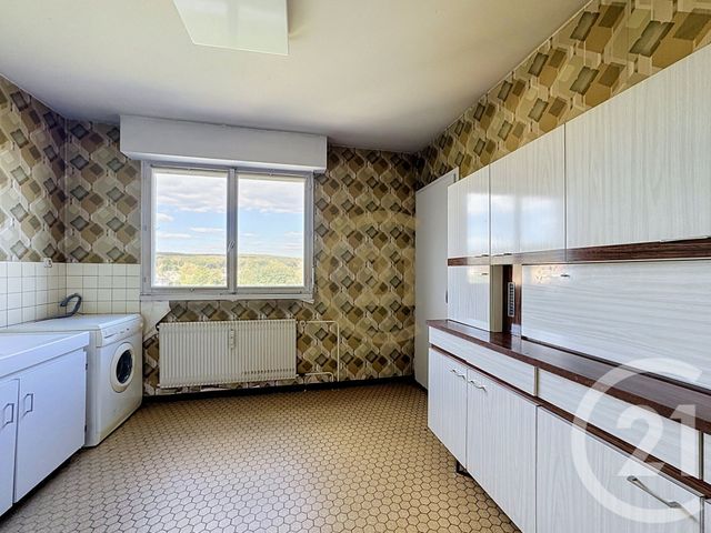 Appartement F4 &agrave; vendre - 4 pi&egrave;ces - 81,80 m2 - Luxeuil Les Bains - 70 - FRANCHE-COMTE