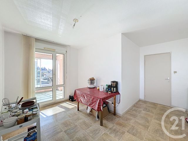 Appartement F3 à vendre - 3 pièces - 68,38 m2 - Luxeuil Les Bains - 70 - FRANCHE-COMTE
