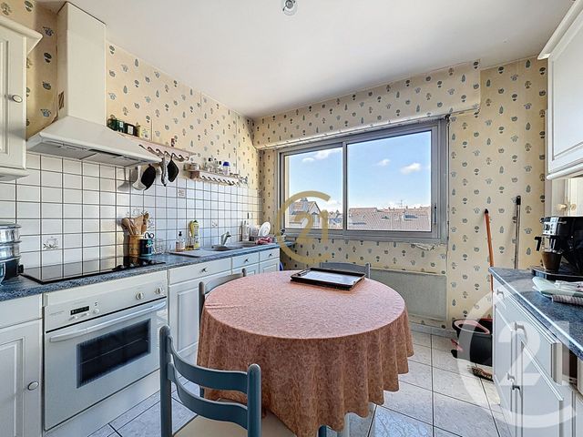 Appartement F4 &agrave; vendre - 4 pi&egrave;ces - 90,18 m2 - Lure - 70 - FRANCHE-COMTE