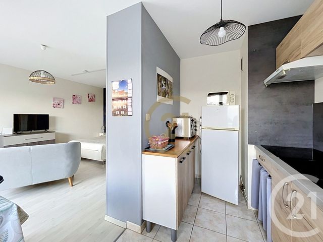 Appartement Studio &agrave; vendre - 1 pi&egrave;ce - 29 m2 - Luxeuil Les Bains - 70 - FRANCHE-COMTE