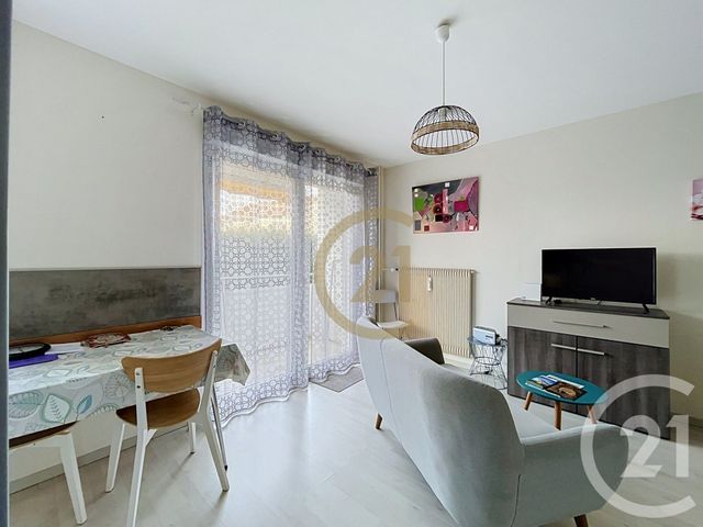Appartement Studio &agrave; vendre - 1 pi&egrave;ce - 29 m2 - Luxeuil Les Bains - 70 - FRANCHE-COMTE
