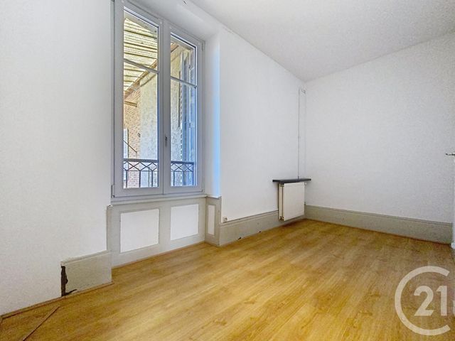 Appartement F3 à louer - 3 pièces - 72,10 m2 - Lure - 70 - FRANCHE-COMTE