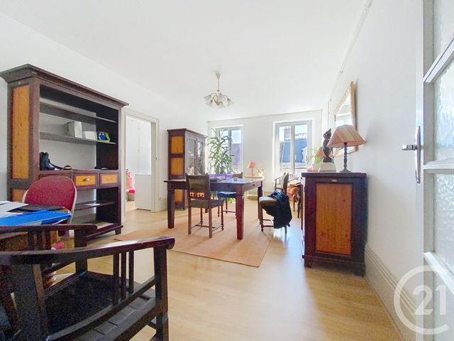 Appartement F3 à louer - 3 pièces - 72,10 m2 - Lure - 70 - FRANCHE-COMTE