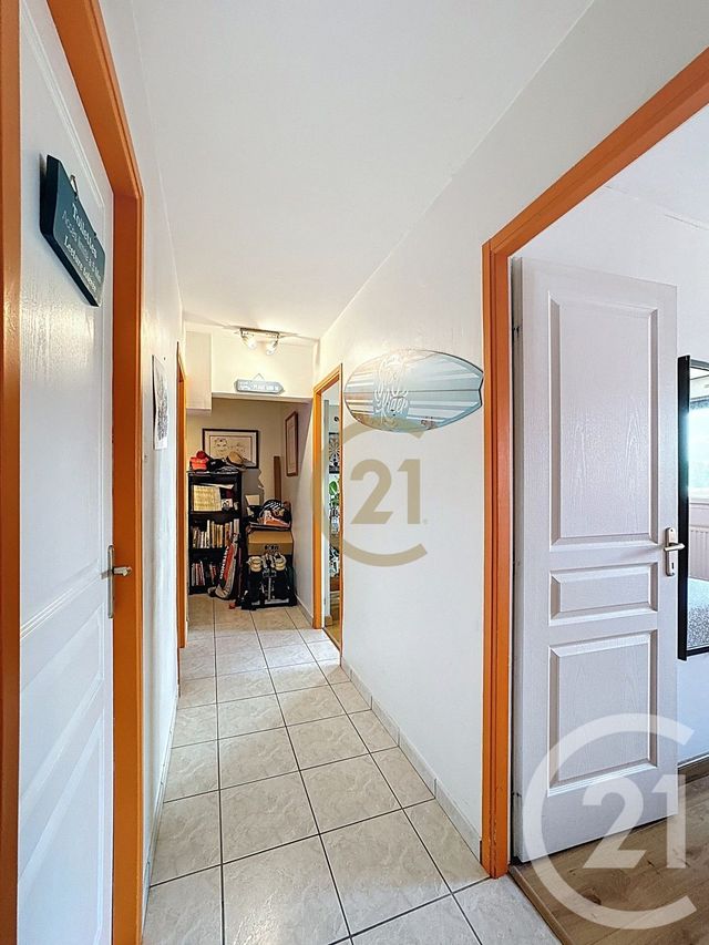 Appartement F5 &agrave; vendre - 5 pi&egrave;ces - 101,69 m2 - Lure - 70 - FRANCHE-COMTE