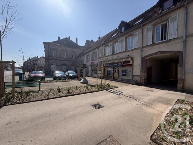 Appartement Local &agrave; louer - 8 pi&egrave;ces - 249 m2 - Lure - 70 - FRANCHE-COMTE