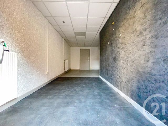 Appartement Local à louer - 5 pièces - 84,61 m2 - Hericourt - 70 - FRANCHE-COMTE