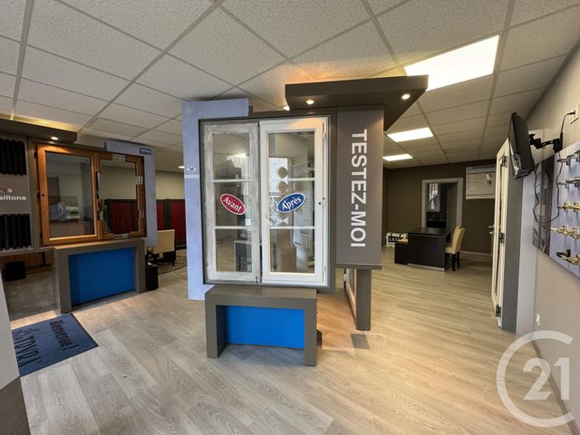 Appartement Local à louer - 3 pièces - 104 m2 - Lure - 70 - FRANCHE-COMTE