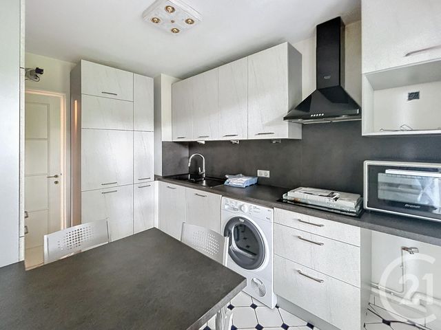 Appartement F4 à louer - 4 pièces - 98,47 m2 - Luxeuil Les Bains - 70 - FRANCHE-COMTE