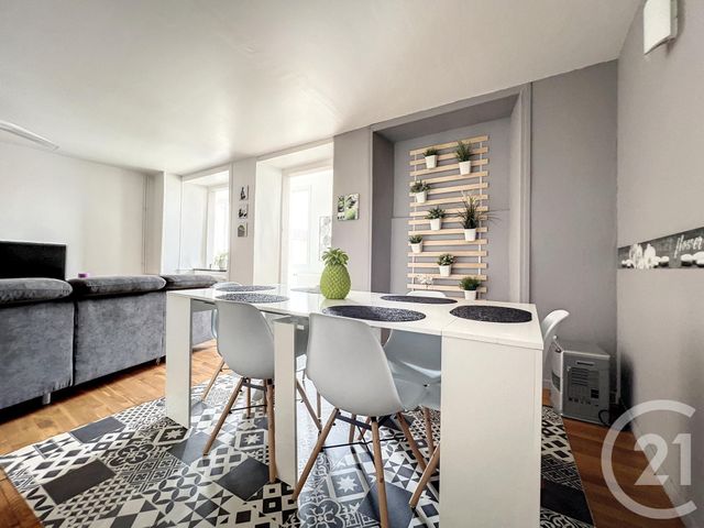 Appartement F6 à vendre - 6 pièces - 138,60 m2 - Hericourt - 70 - FRANCHE-COMTE