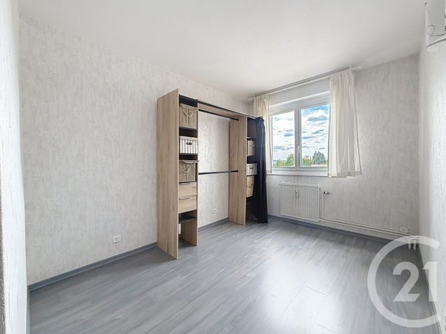 Appartement F4 &agrave; louer - 4 pi&egrave;ces - 71,44 m2 - Luxeuil Les Bains - 70 - FRANCHE-COMTE