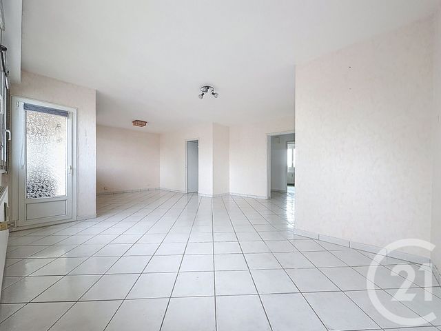 Appartement F4 &agrave; louer - 4 pi&egrave;ces - 71,44 m2 - Luxeuil Les Bains - 70 - FRANCHE-COMTE