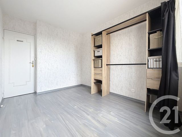 Appartement F4 &agrave; louer - 4 pi&egrave;ces - 71,44 m2 - Luxeuil Les Bains - 70 - FRANCHE-COMTE