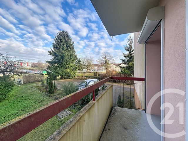 Appartement F2 &agrave; louer - 2 pi&egrave;ces - 64,91 m2 - Lure - 70 - FRANCHE-COMTE