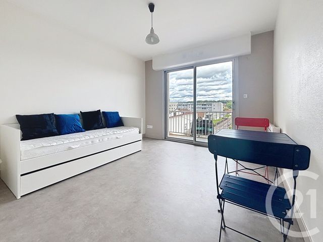 Appartement Studio &agrave; louer - 1 pi&egrave;ce - 24,79 m2 - Lure - 70 - FRANCHE-COMTE