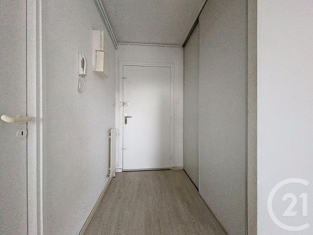 Appartement F3 &agrave; louer - 3 pi&egrave;ces - 64,44 m2 - Luxeuil Les Bains - 70 - FRANCHE-COMTE