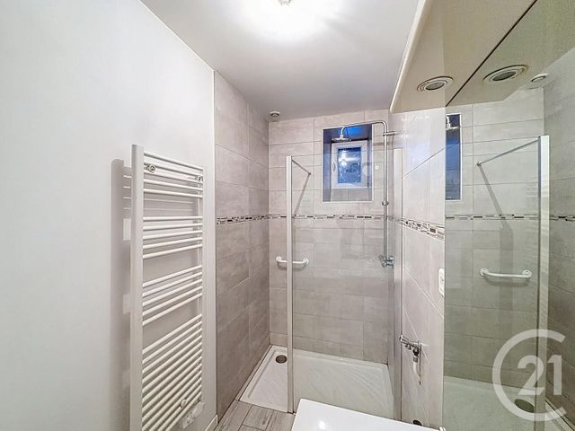 Appartement F3 &agrave; louer - 3 pi&egrave;ces - 53,65 m2 - Belfort - 90 - FRANCHE-COMTE