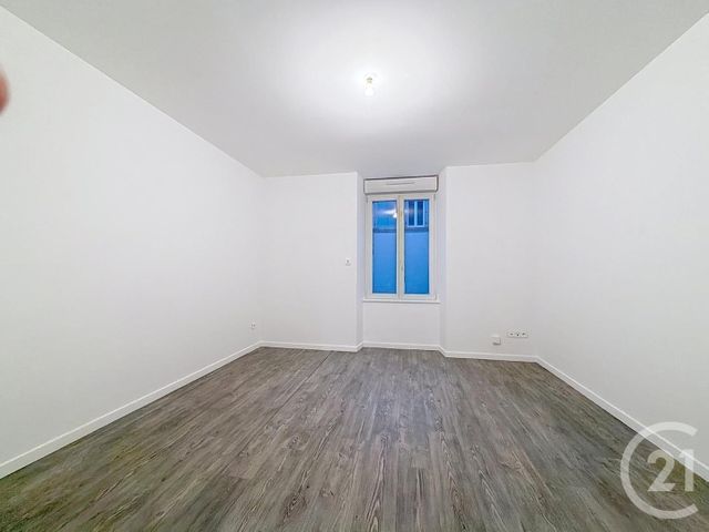 Appartement F3 &agrave; louer - 3 pi&egrave;ces - 53,65 m2 - Belfort - 90 - FRANCHE-COMTE