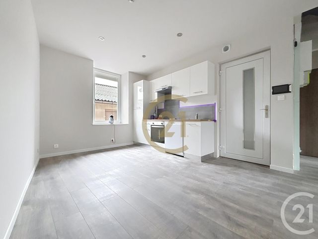 Appartement F3 &agrave; louer - 3 pi&egrave;ces - 56,33 m2 - Ronchamp - 70 - FRANCHE-COMTE