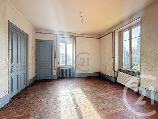 Appartement &agrave; vendre - 5 pi&egrave;ces - 101,46 m2 - Luxeuil Les Bains - 70 - FRANCHE-COMTE