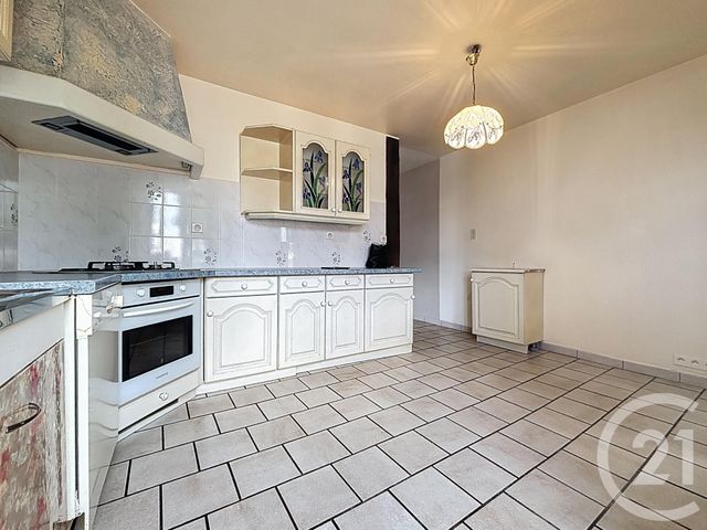 Appartement F4 &agrave; louer - 4 pi&egrave;ces - 119,21 m2 - Hericourt - 70 - FRANCHE-COMTE